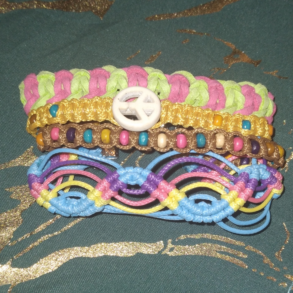 Peace love bracelet